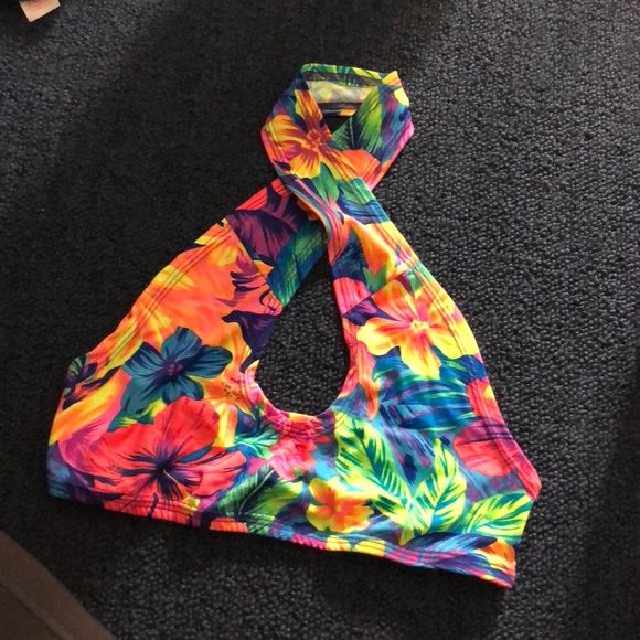 Rave top - Picture 1 of 3